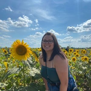 Meet your Posher, Hailie